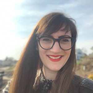 Meet your Posher, Fernande